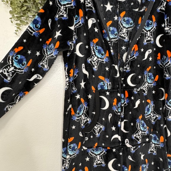 Disney Stitch Skeleton Halloween Plush Fleece Hooded Union Suit 2X - Picture 6 of 7